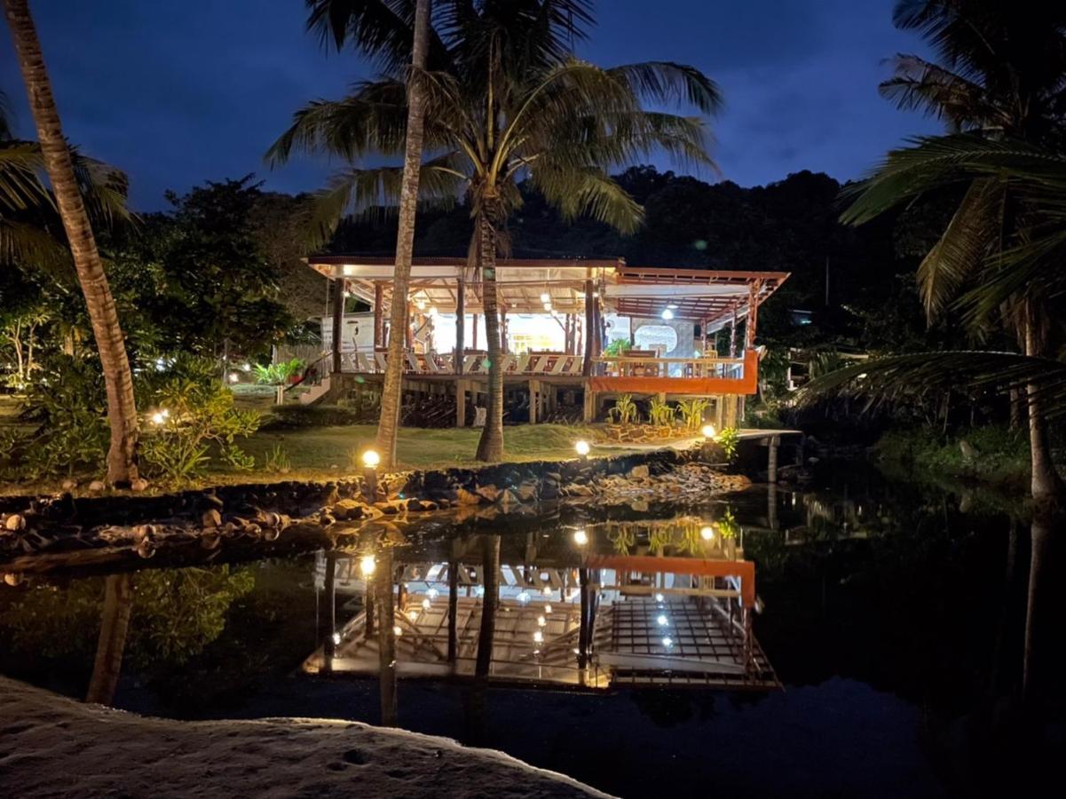 Sunshine On The Rock Hotel Ko Kut Bagian luar foto