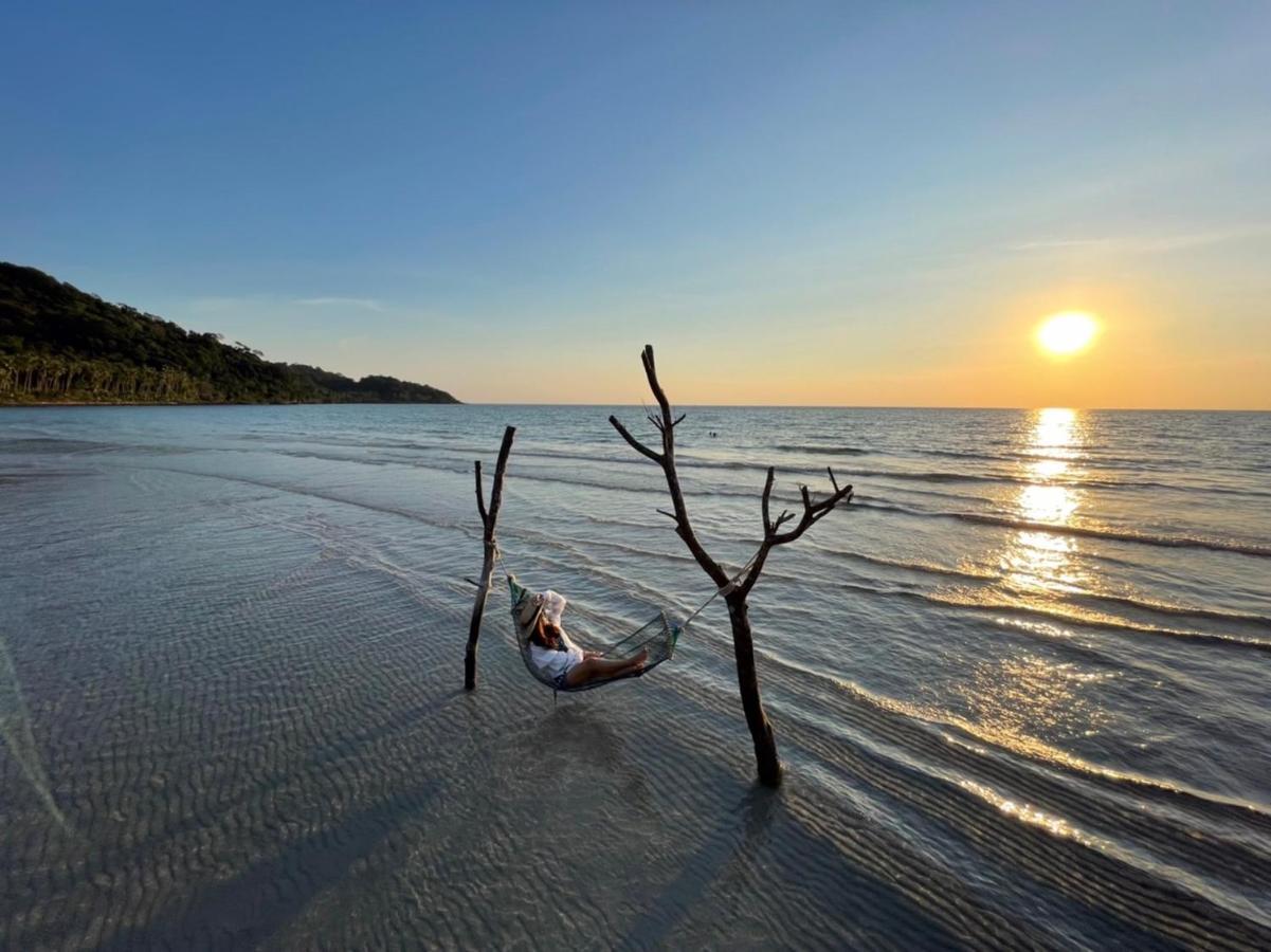 Sunshine On The Rock Hotel Ko Kut Bagian luar foto