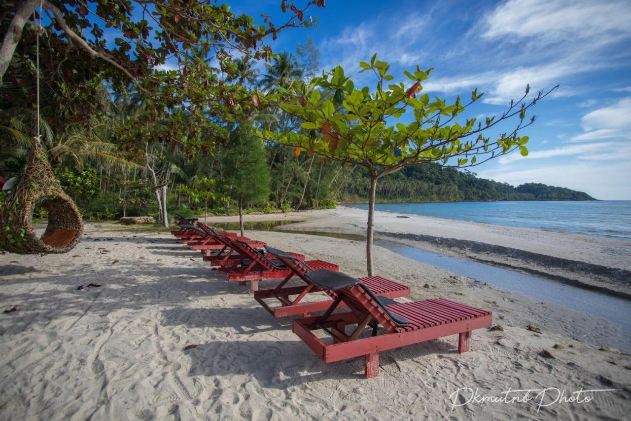 Sunshine On The Rock Hotel Ko Kut Bagian luar foto